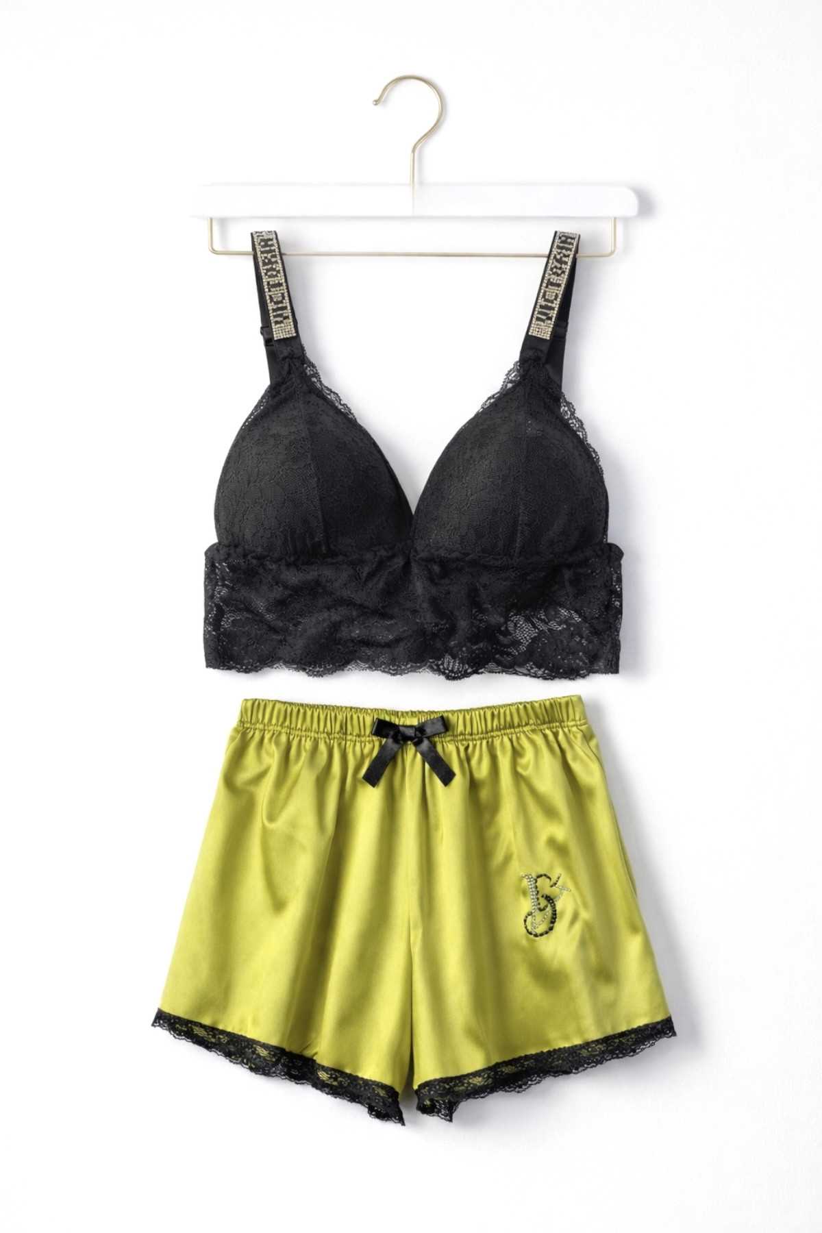 SB81- Saten Şortlu Işıltılı...