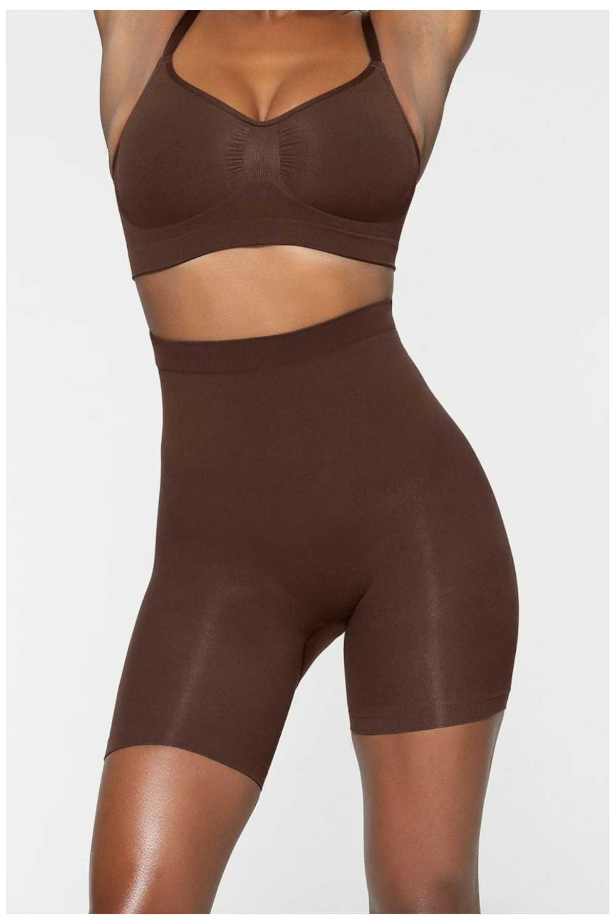 SB201- SKMS Kardashian Orta...